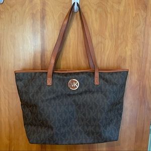 Michael Kors Tote.